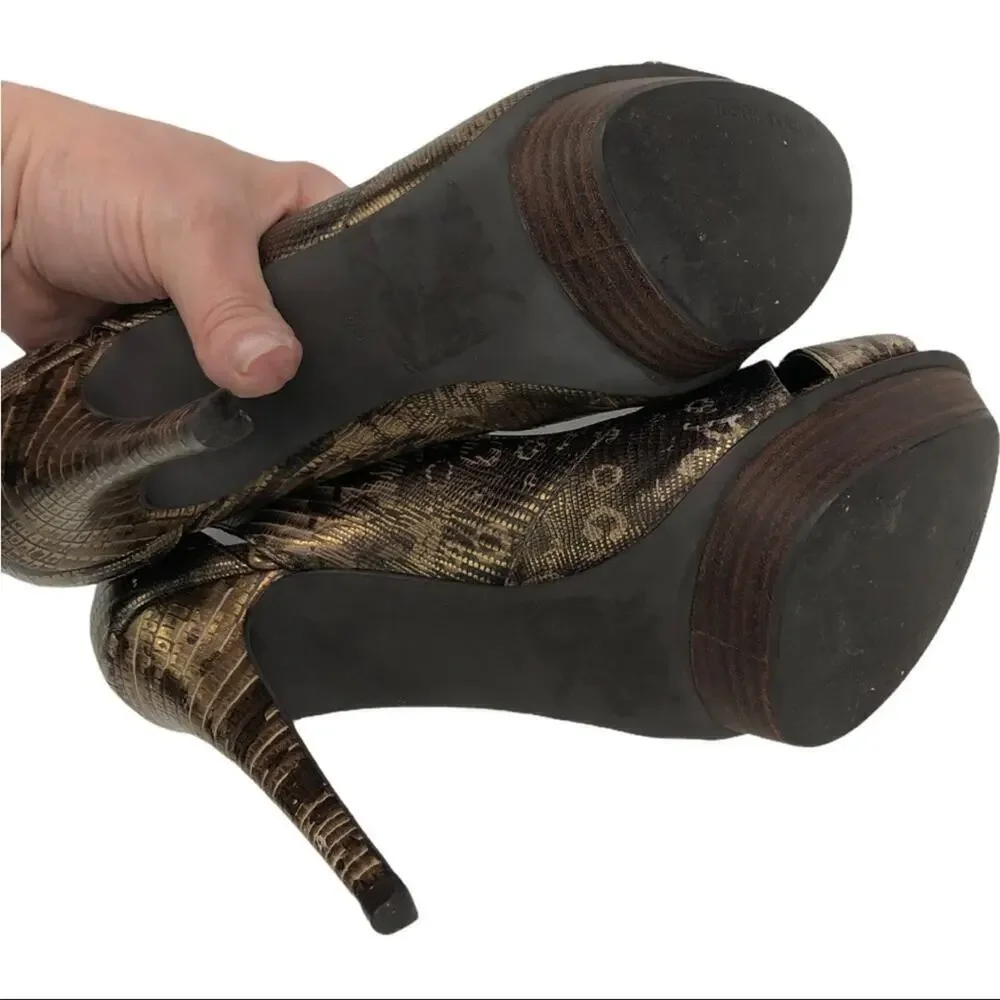 BCBGMaxAzria Stilleto Snake Print Leather Shoes 9